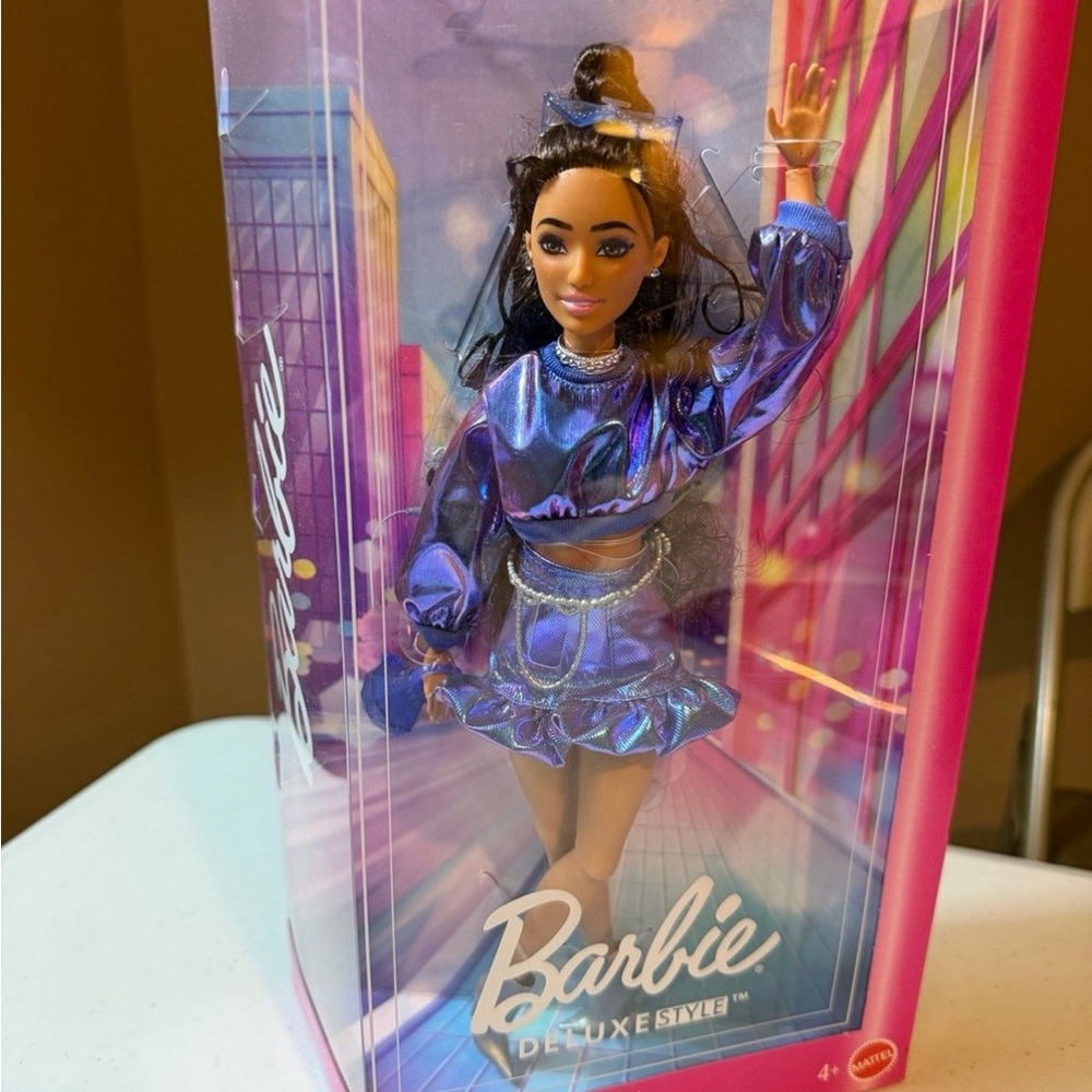 Barbie Deluxe Style Pink and Purple Fashion Doll Set